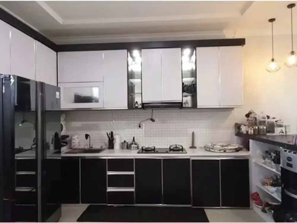 Jual Ruko + Tempat Tinggal Siap Usaha Kolmas Lembang