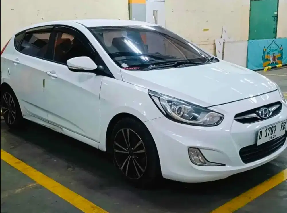 Hyundai Grand Avega 2012