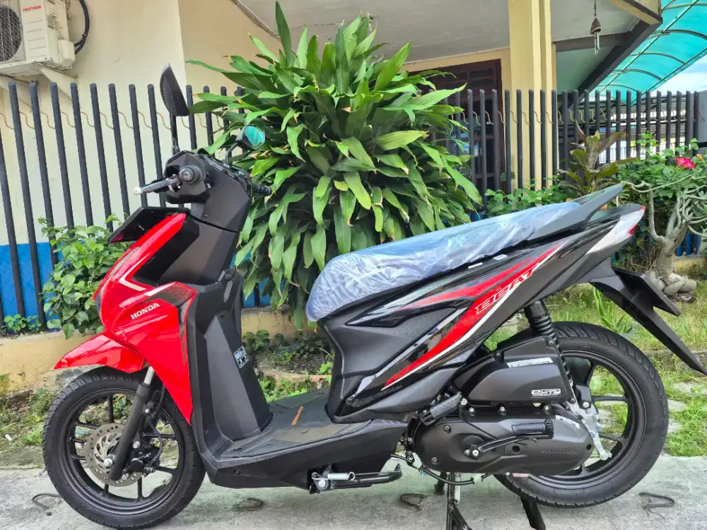 Honda Beat CBS ‼️ , 2025 , KM 600 perak