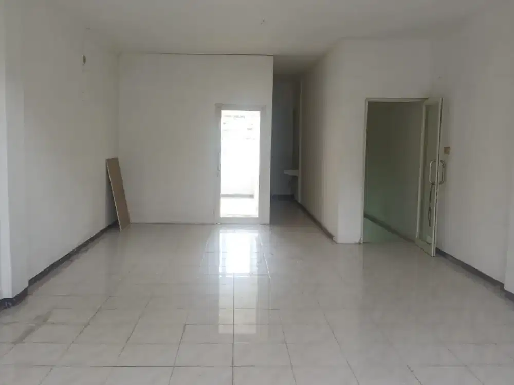 SEWA Ruko 3 Lantai Siap Huni Kendalsari Nirwana Surabaya