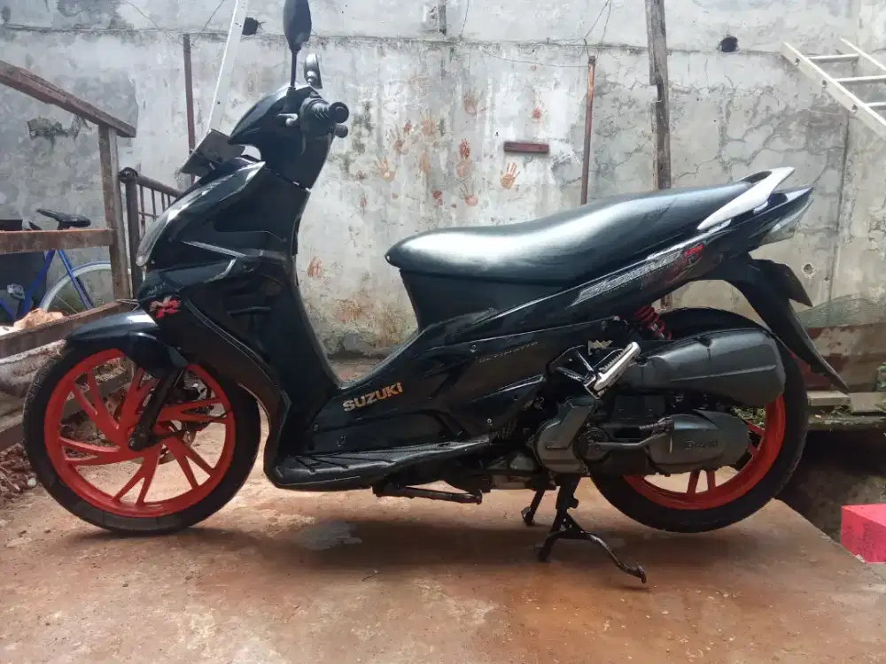 Jual cepat!! motor Suzuki skywave 125 NR 3 tahun 2010