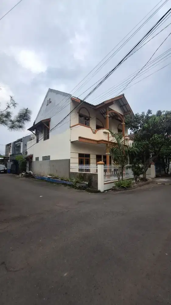RUMAH DIJUAL RIUNG BANDUNG, POSISI HOOK STRATEGIS