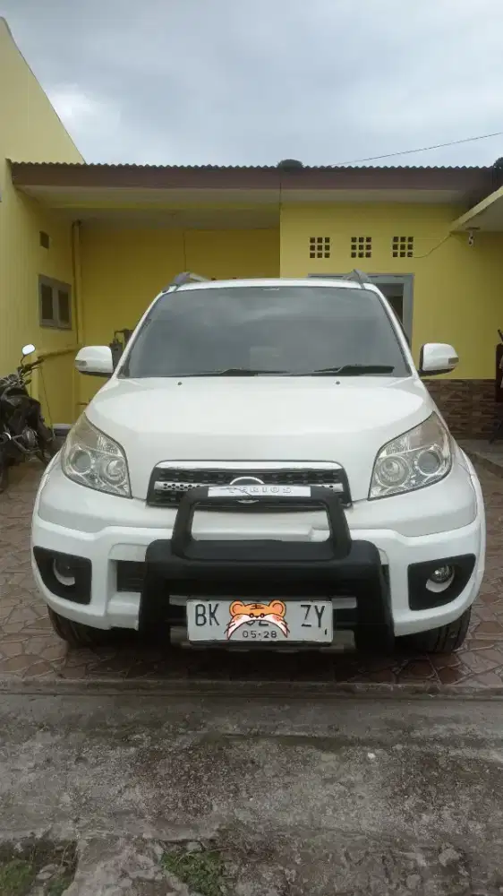 Dijual Terios TX Adventure Thn.2013 (Tipe tertinggi) warna Putih