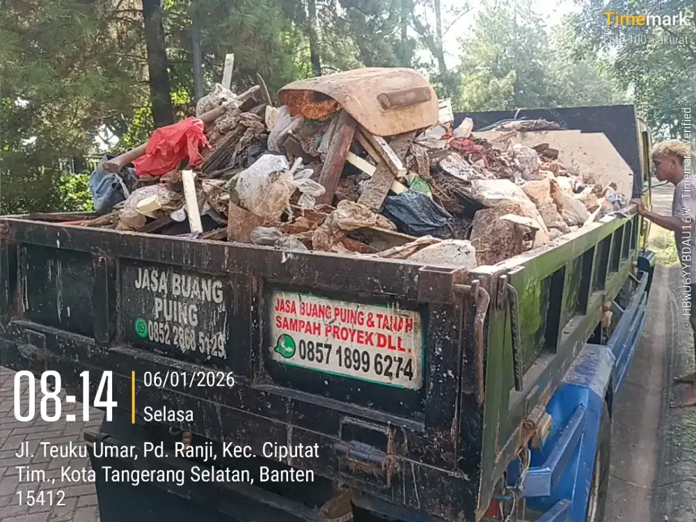Jasa buang puing dan sampah