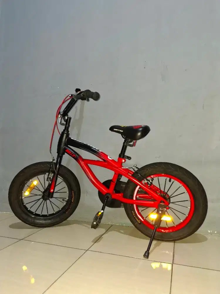 Sepeda anak united spiderman series 750k