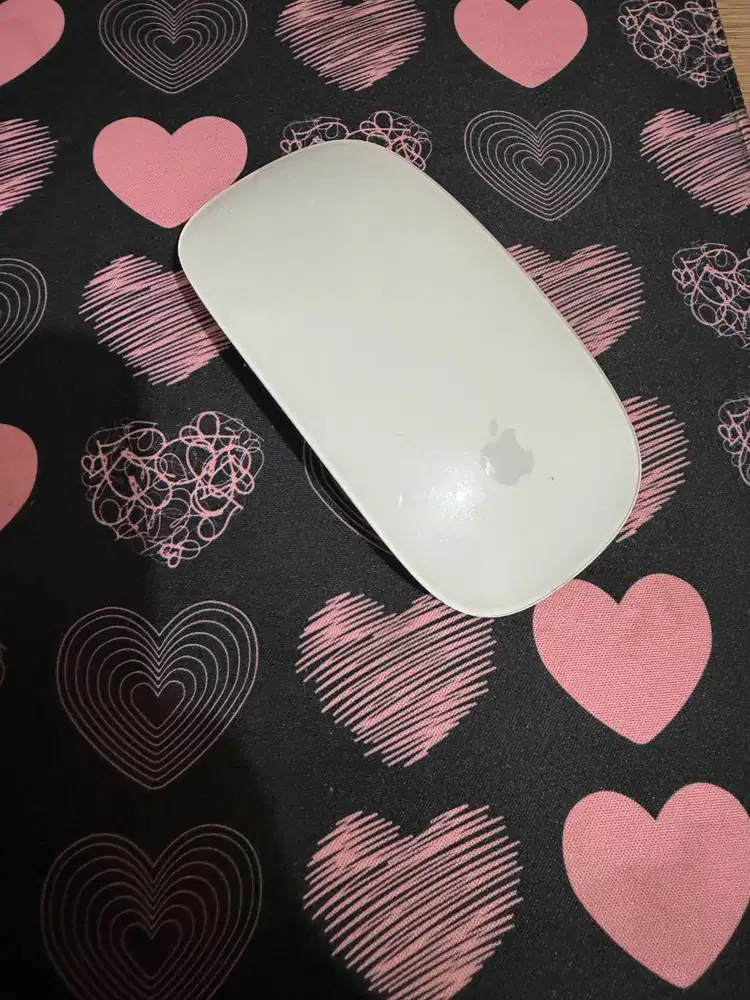 MAGIC MOUSE MACBOOK 2 UNIT UMUR 2 TAHUN