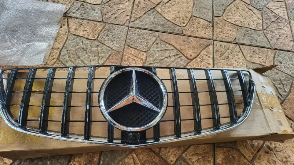 Grill Mercedes Benz Original ( OEM )