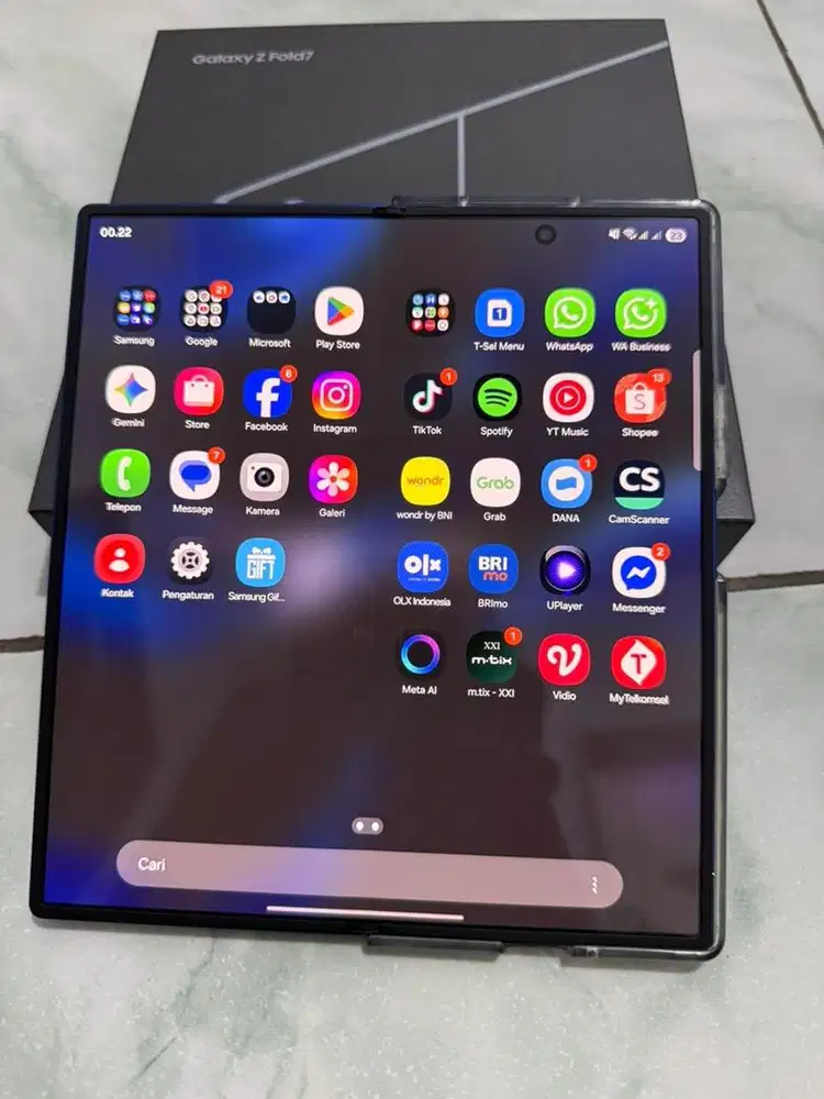 Samsung zfold 7 warna biru