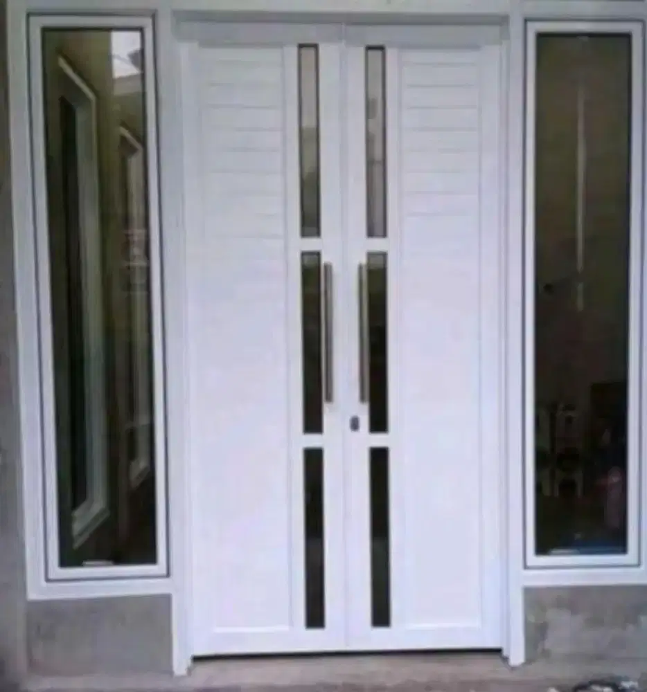 Segala macam kebutuhan aluminium, kusen, pintu,almari, kitchen set