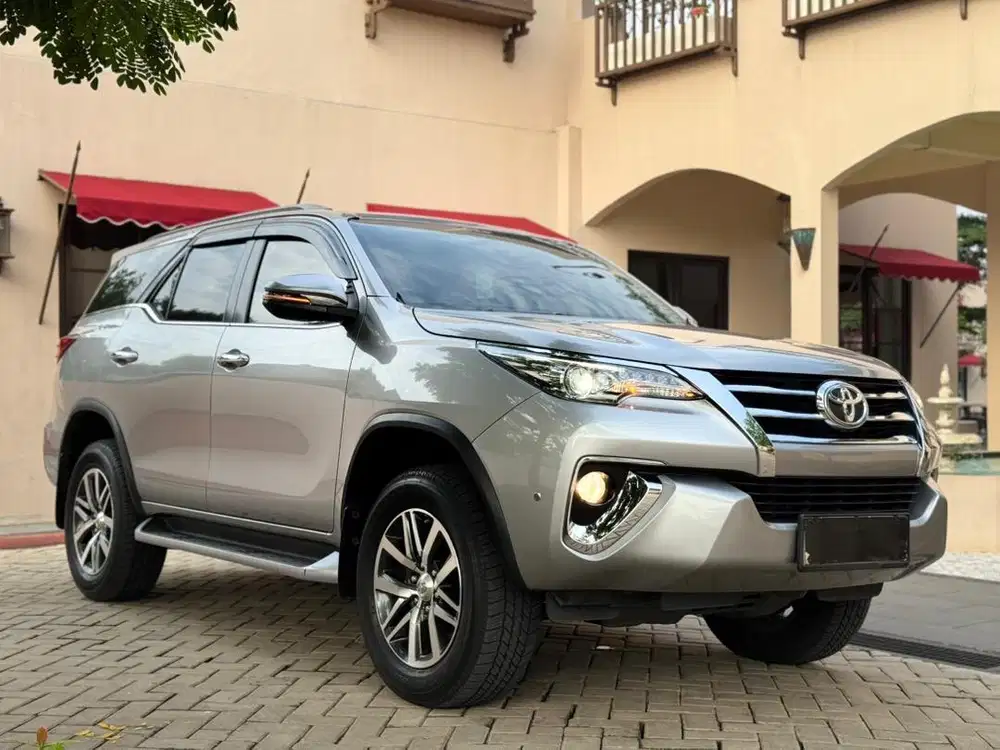 Toyota Fortuner VRZ 2017 LOW KM