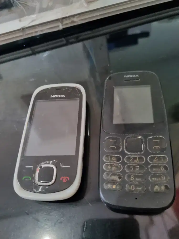 Hp nokia mati. Ada 2 pcs