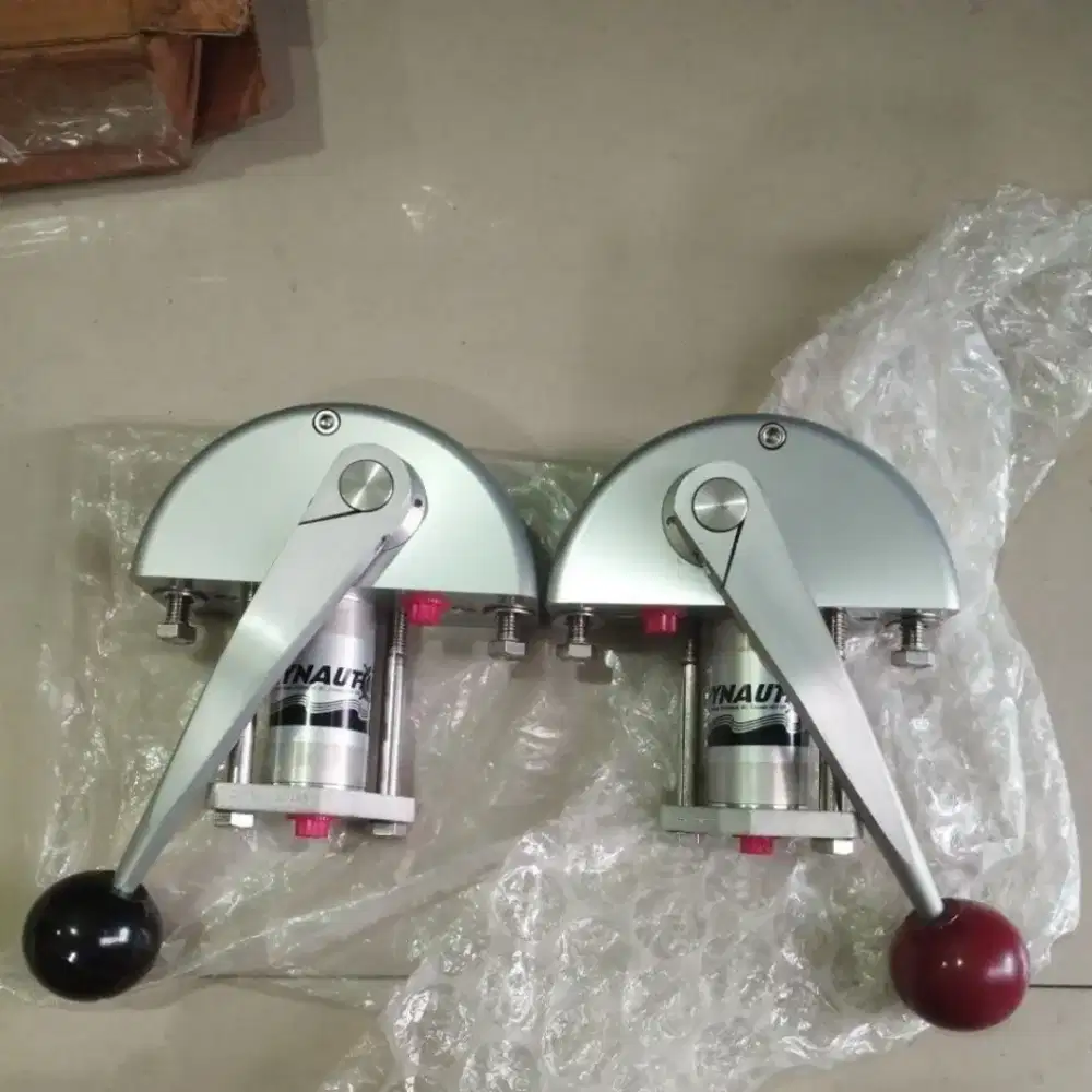 Handle kapal sender hynautic cl-b4 cr-b4 hydraulic cylinder original