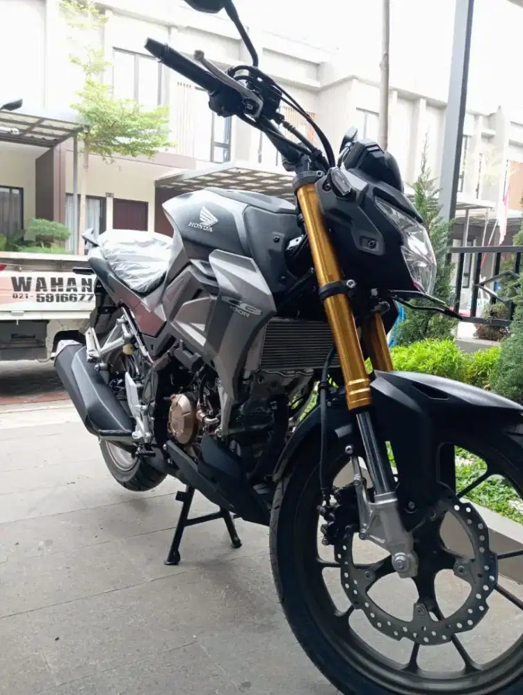 Motor Honda CB 150r second