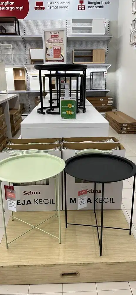 Meja besi selma artos