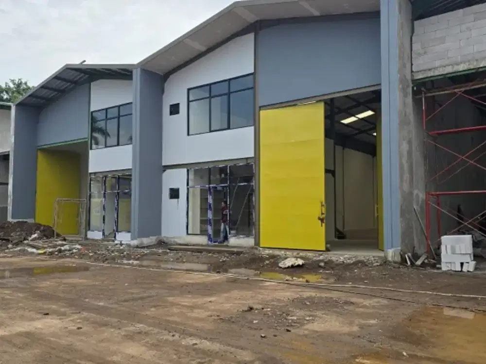 Gudang Multiguna  Modern Design Akses Tol & Container di Manis Jatake
