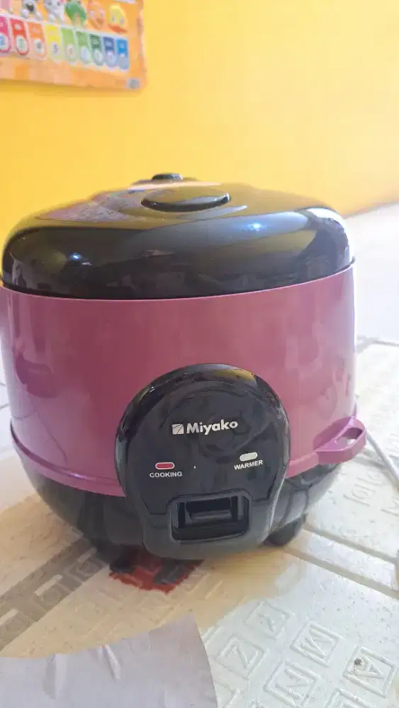 dijual cepat magicom miyako 0.63L