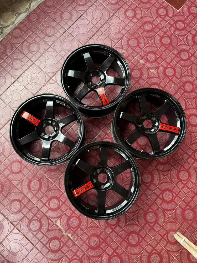 VELG VOLK RAYS TE37 R18