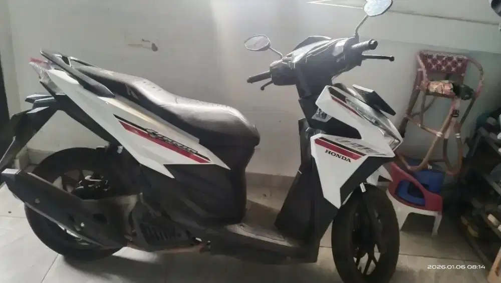 Vario 125 putih 2017 flat F Cileungsi