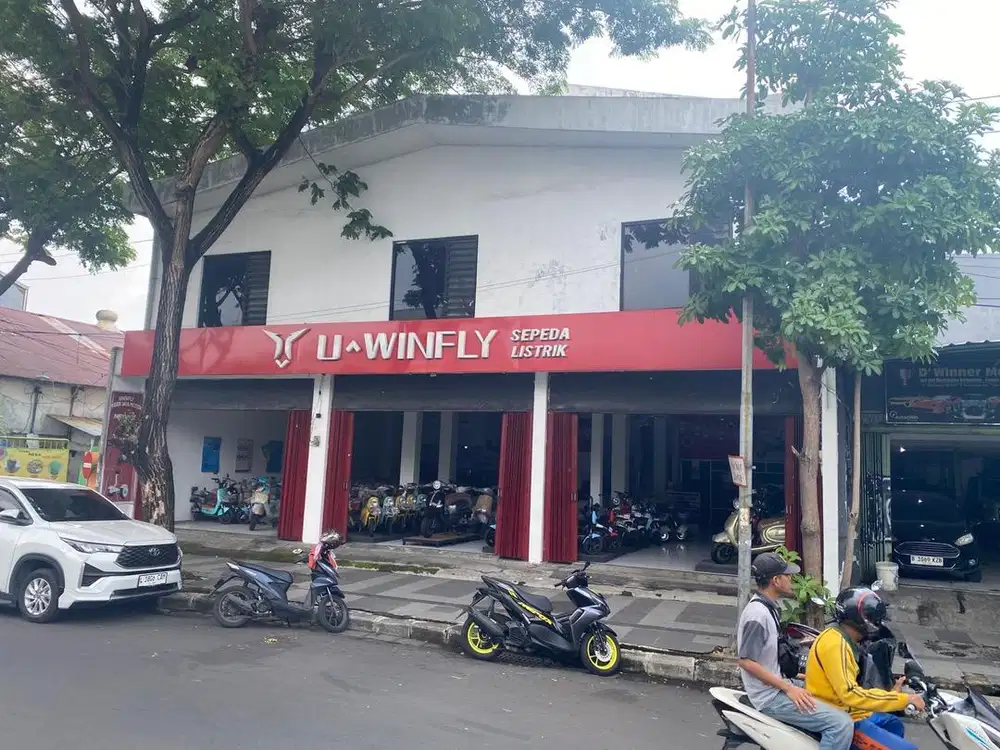 Disewakan ruko jl darmawangsa 57