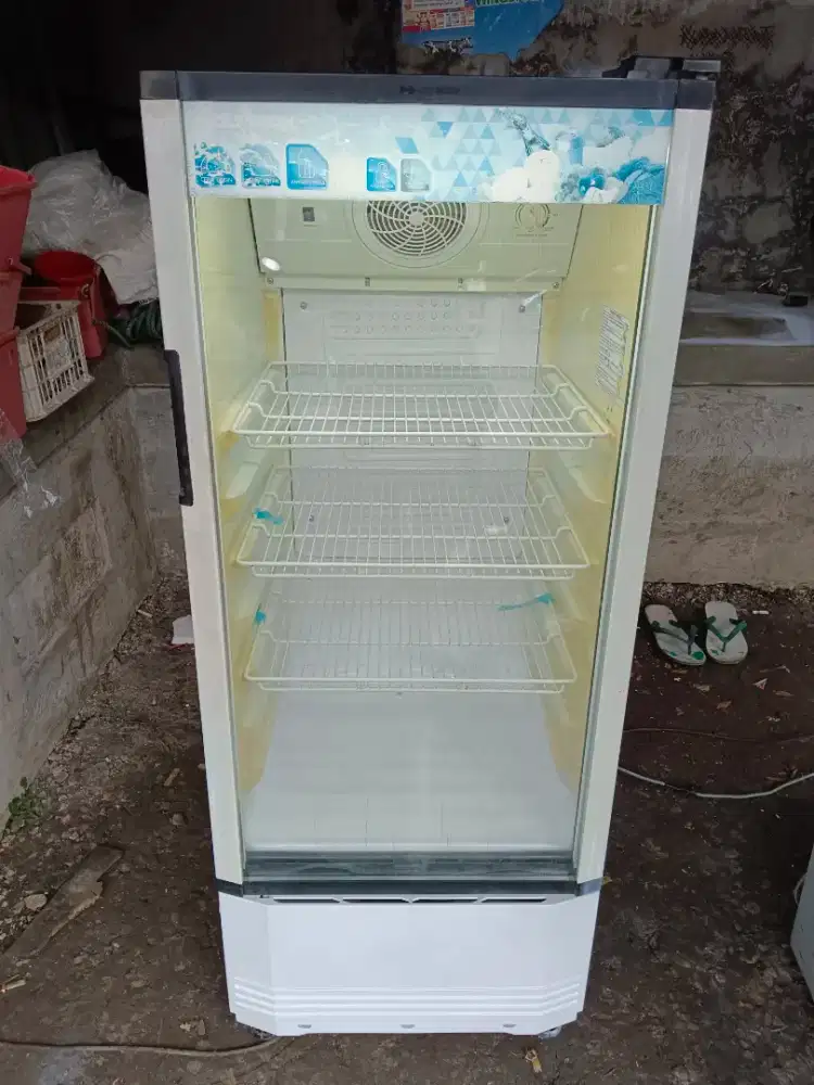 Showcase polytron normal