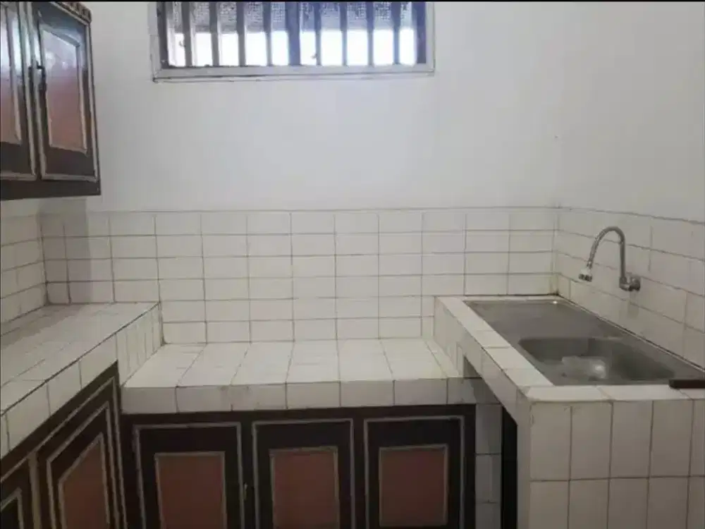 Disewakan Rumah Wiyung Bina Marga