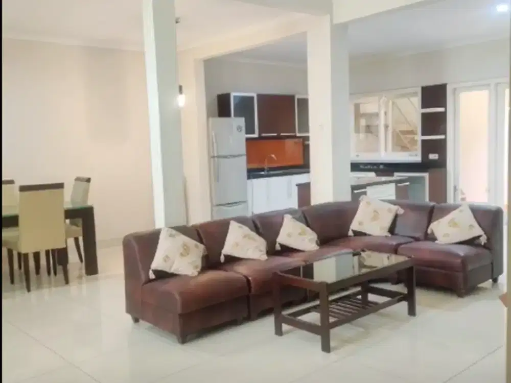 Rumah Full Furnished Tatar Jingganagara Kota Baru Parahyangan