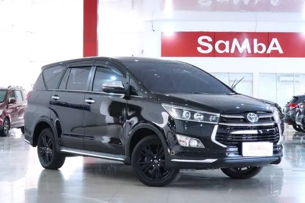 TOYOTA INNOVA VENTURER 2.4 DIESEL AT 2019..PAJAK SEPTEMBER 2026