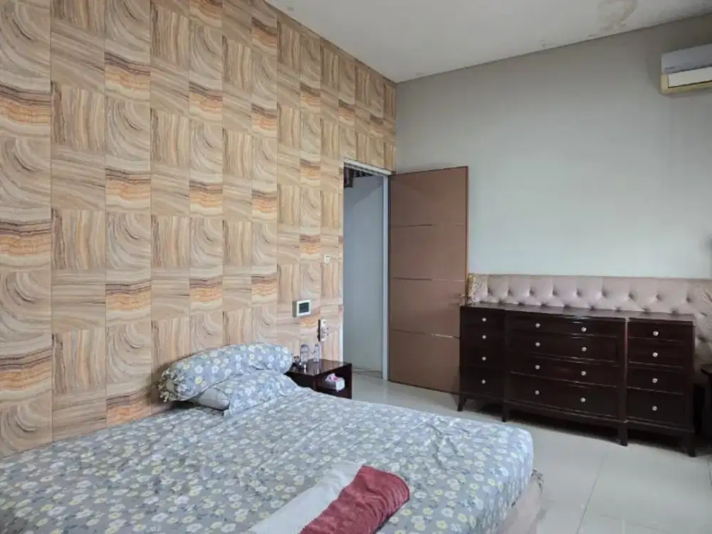 Rumah Bagus 2 Lantai di Setraduta Bandung Utara