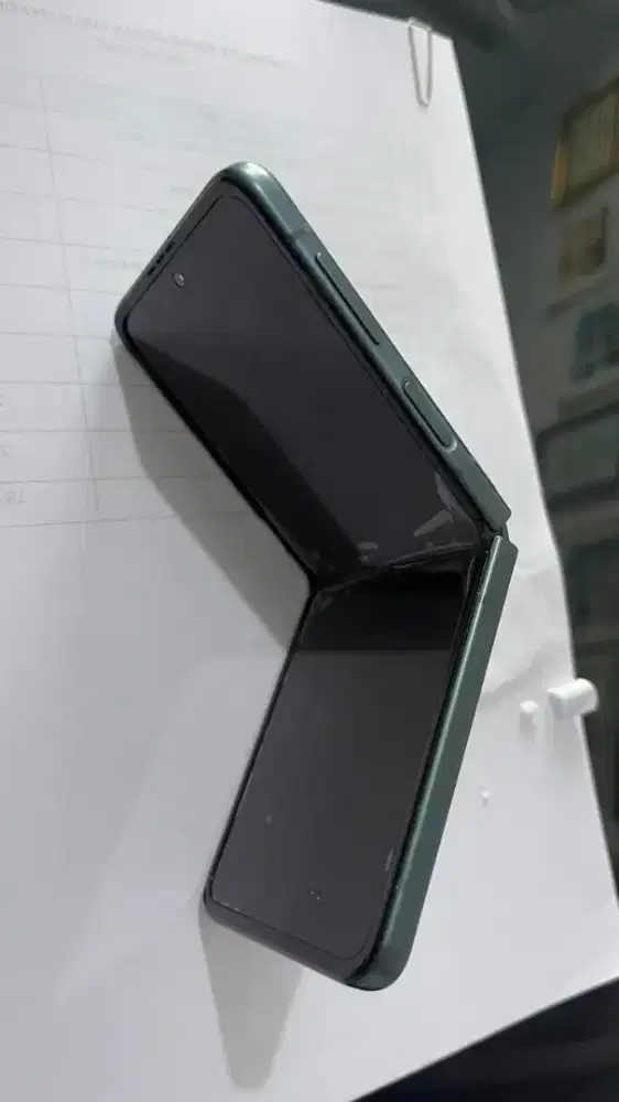 Samsung Galaxy Z Flip 3 ram 256