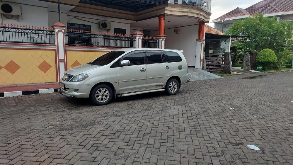Toyota Kijang Innova 2005 Diesel