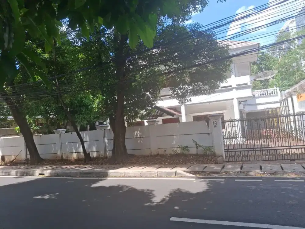 Bangunan bisa untuk Kantor Cikini Jakarta Pusat