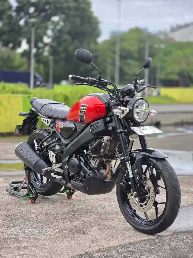 Yamaha XSR 155 Merah