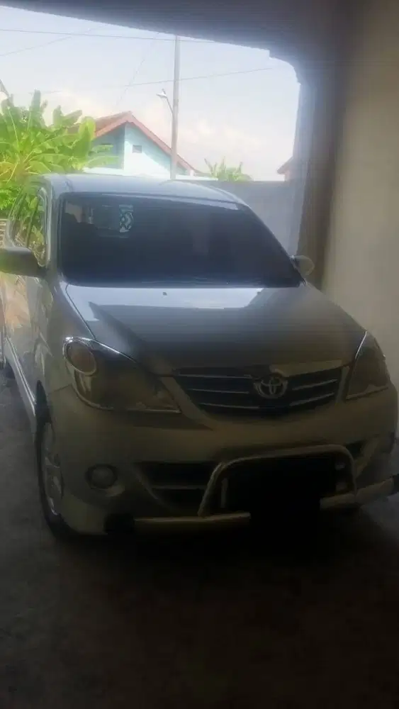 DIJUAL CEPAT AVANZA 1.5 S/MT KONDISI BAGUS