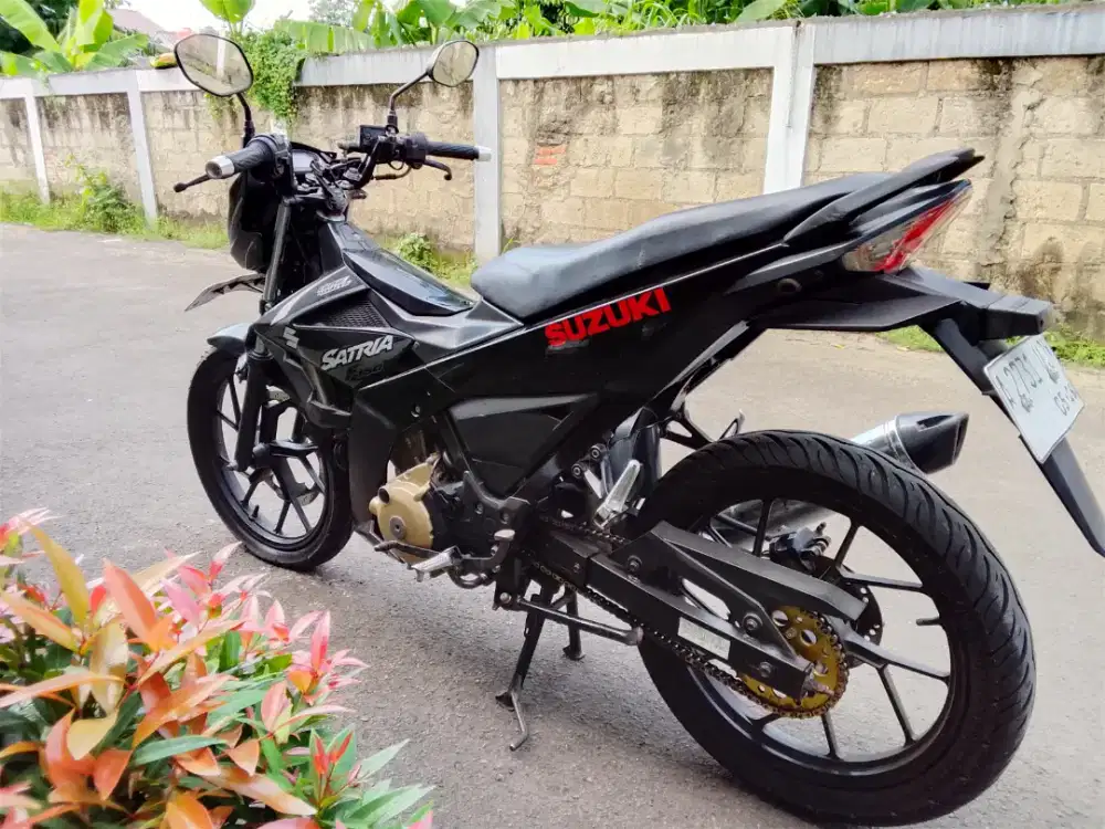 Suzuki satria fu injeksi 150cc 2016 surat lengkap