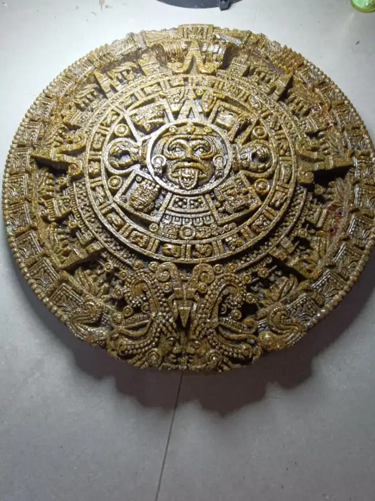 Aztec Maya Mayan Solar Sun Stone Calendar