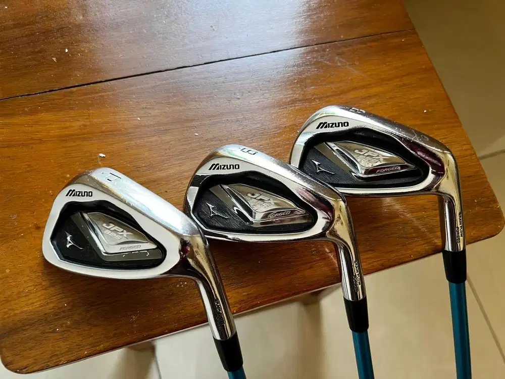 Mizuno JPX825 Forged