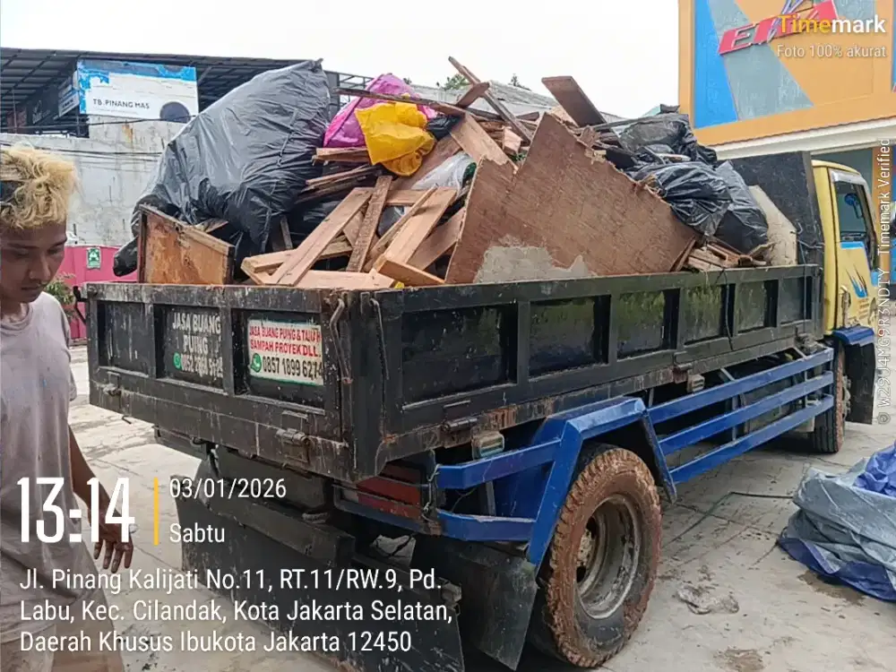 Jasa buang puing dan tanah