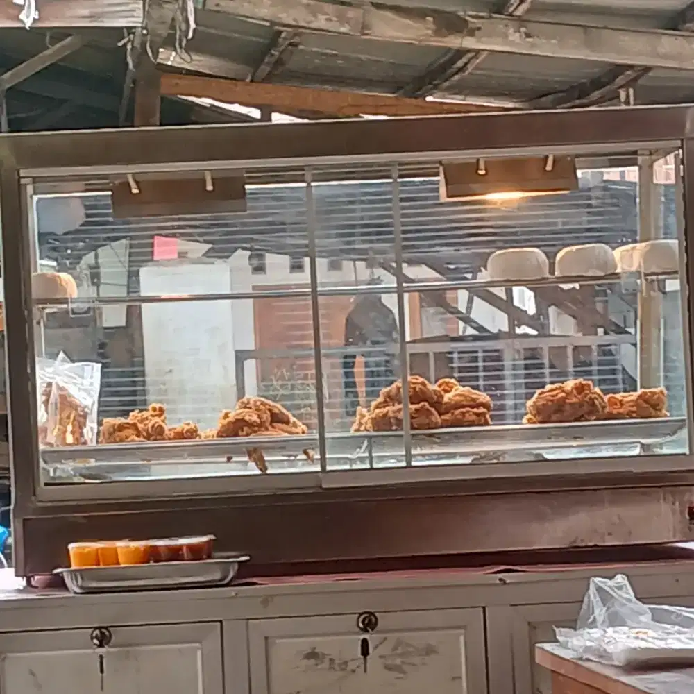 Lowongan di fried chick3n