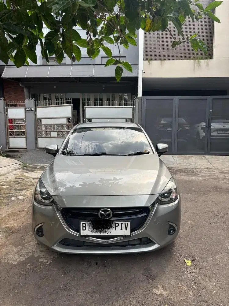 MAZDA 2 SILVER 2017 BURUAN SIKAT!!!