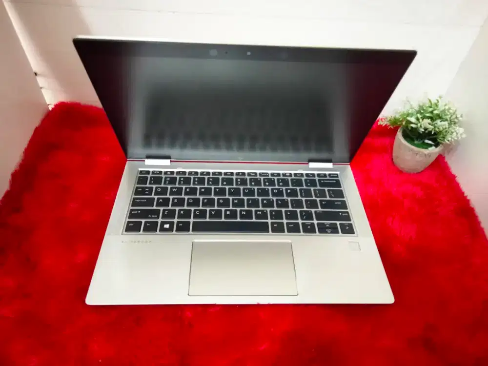 HP Elitebook X360-1030-G4/intel core i5-8365u/RAM 16GB/SSD256GB/13inch