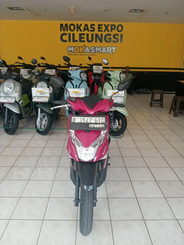 Dijual motor Honda Beat fi sporty cbs iss 2018