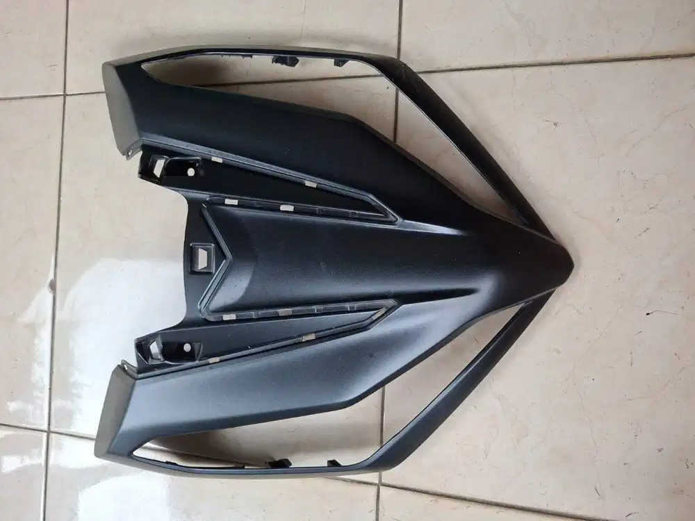 Cover dan reflektor lampu depan motor Vario 125 CBS, Tahun 2025