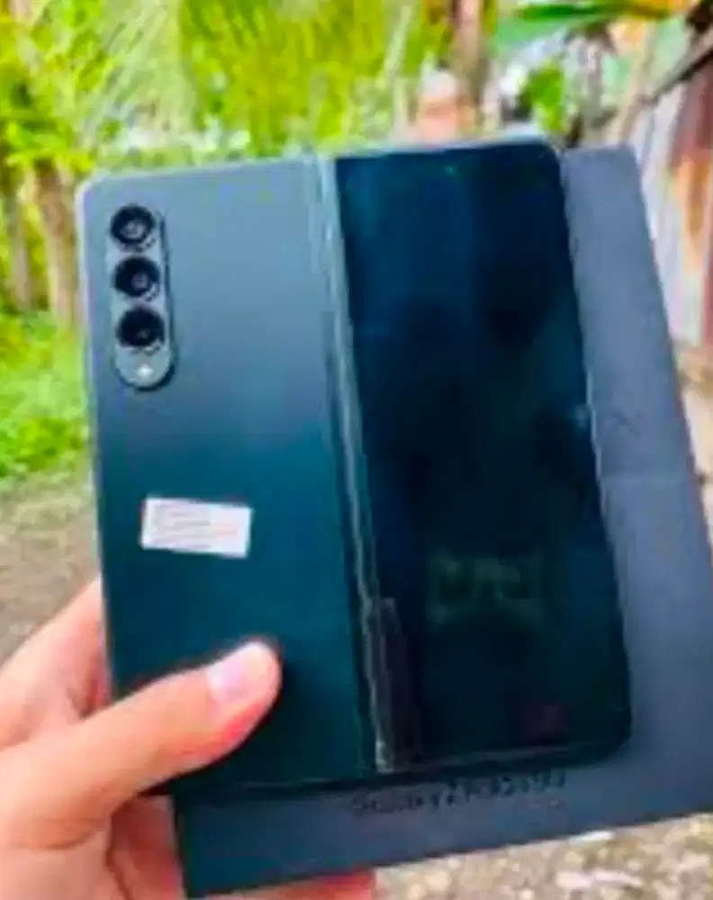 Murah Samsung Z Fold 3 5G 12/256 kondisi layar blank mesin normal