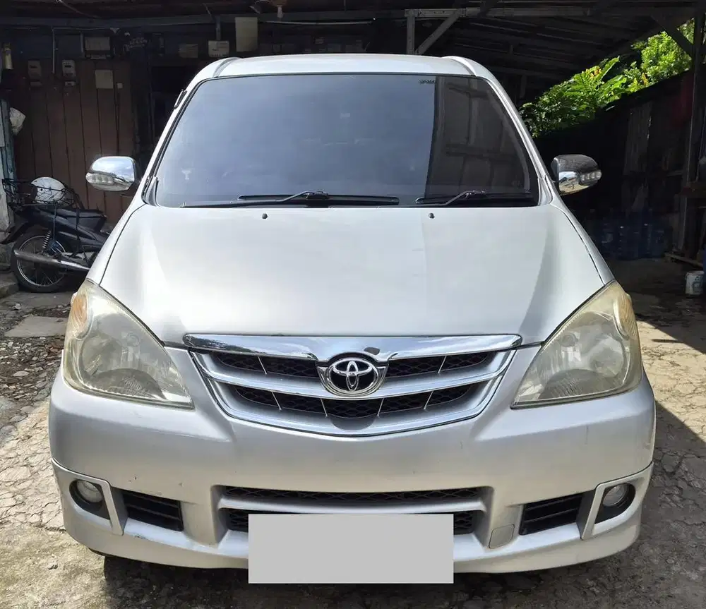 Toyota Avanza 2011 Bensin
