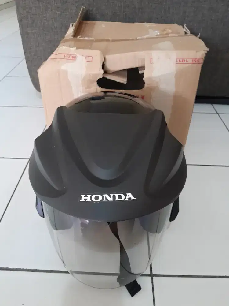 JUAL HELM HONDA BEAT.