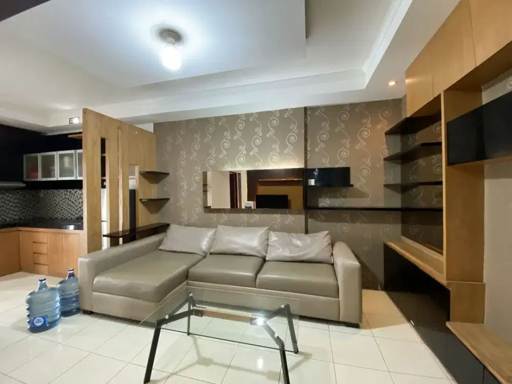 Disewakan unit apartemen MGR 2, (3BR), dekat dengan mall central park, Best View