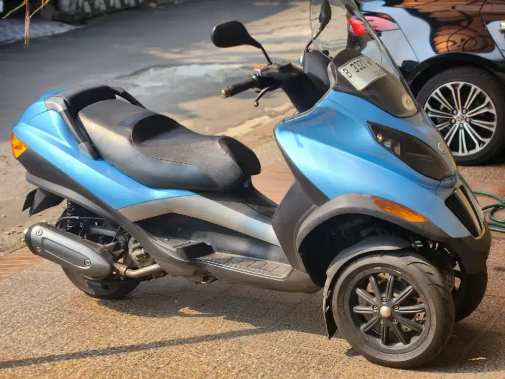 Piaggio MP 3 bagus dijual segera