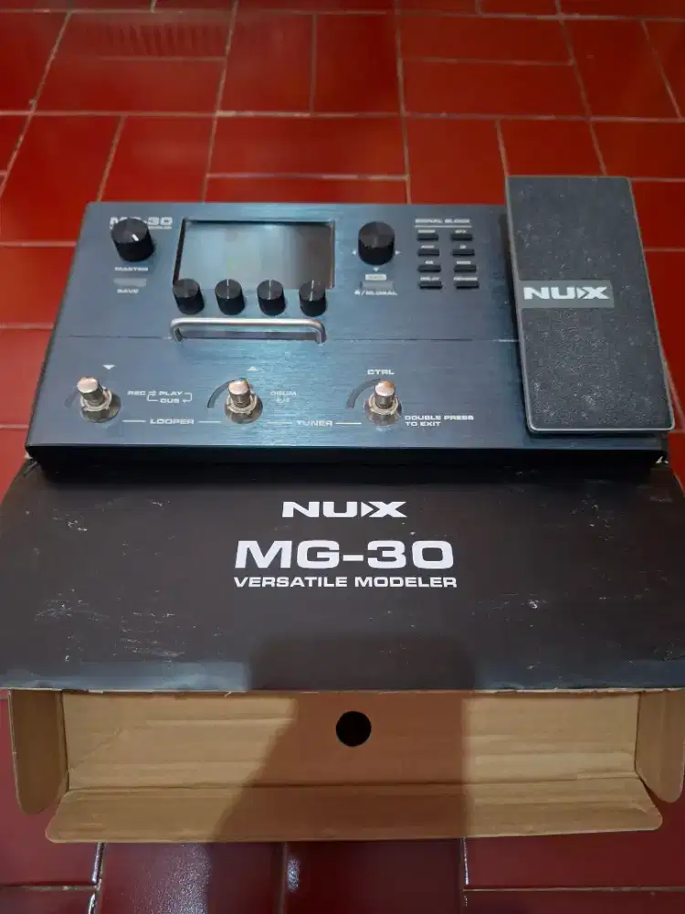 Nux MG30 like valeton mg 30