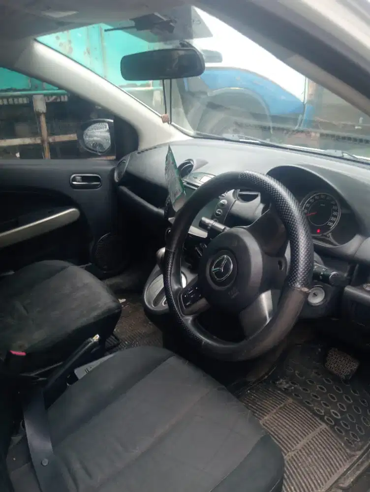 Mazda 2 2012 Bensin