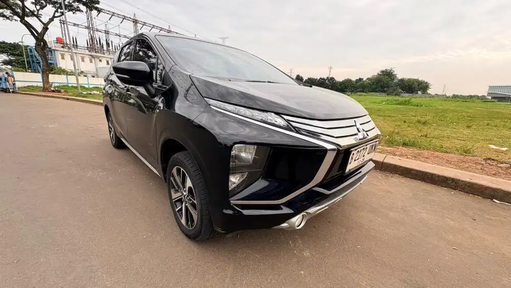 Mau jual xpander th 2018 KM 53rban asli. Tgn 1 dari baru.